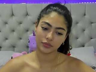 Violetta-ruffo nude is waiting to chat with you live for FREE