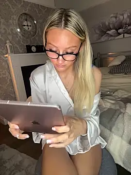 callmemummy22 nude pussy Live Sex Chat & Recorded Videos