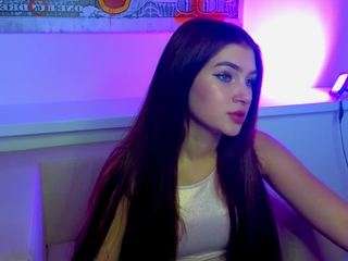 LeaKiss nude is waiting to chat with you live for FREE