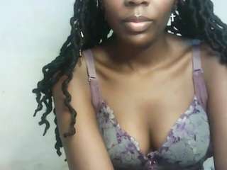 Swit-Berry nude is waiting to chat with you live for FREE