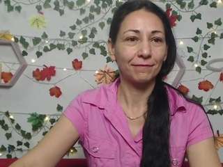 LiluGrants nude is waiting to chat with you live for FREE