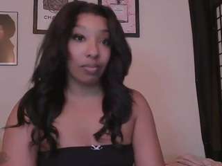 Makenzie Royale nude is waiting to chat with you live for FREE
