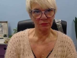 LilianHeart nude is waiting to chat with you live for FREE