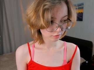 OdelindaHanks nude is waiting to chat with you live for FREE