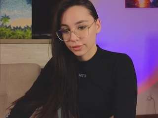 EsmaBlaze nude is waiting to chat with you live for FREE