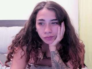 VeronicaCarteer nude is waiting to chat with you live for FREE