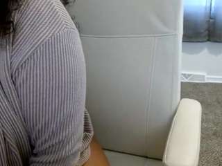 Creamy pussy nude is waiting to chat with you live for FREE