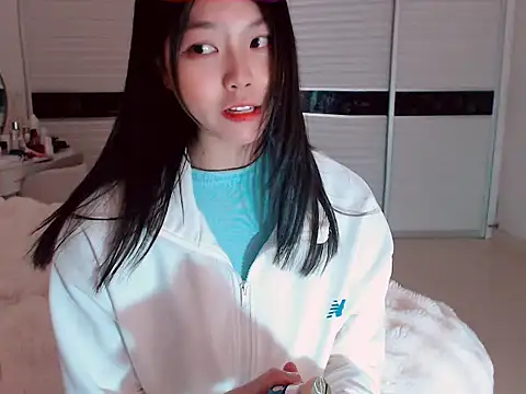 Dou-Yayaya nude pussy Live Sex Chat & Recorded Videos