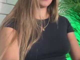 Isabela Diaz , ✨❤ nude is waiting to chat with you live for FREE