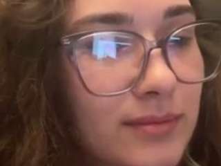 Big Booty Becky nude is waiting to chat with you live for FREE