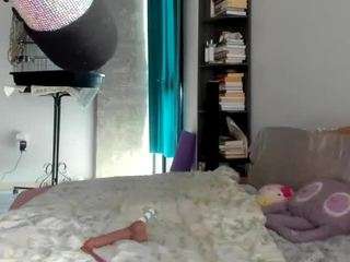 Kayyybabiii nude is waiting to chat with you live for FREE