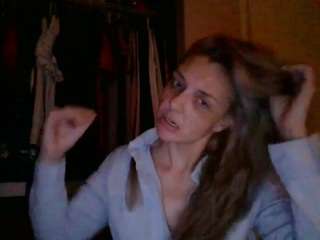 AmpuTease nude is waiting to chat with you live for FREE