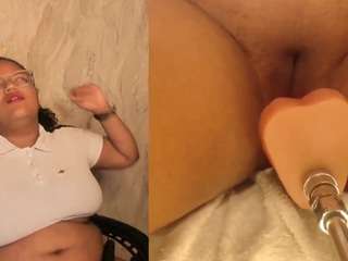 Mhia-Rey nude is waiting to chat with you live for FREE