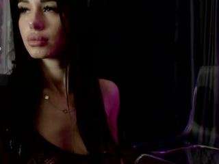 Reinakylie nude is waiting to chat with you live for FREE