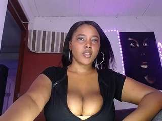 YsselaBod nude is waiting to chat with you live for FREE