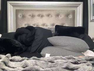 Blasiancameleon nude is waiting to chat with you live for FREE