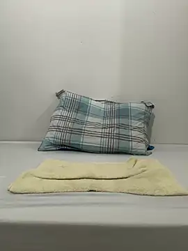 CharmingMysterious nude pussy Live Sex Chat & Recorded Videos