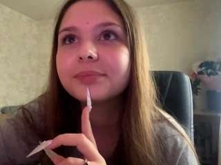 MildredGawne nude is waiting to chat with you live for FREE