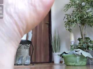 Squirtmania nude is waiting to chat with you live for FREE