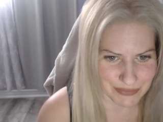 Bellastar84 nude is waiting to chat with you live for FREE