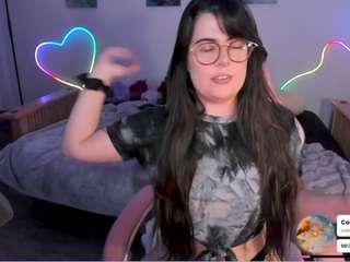 BlaireBaby nude is waiting to chat with you live for FREE