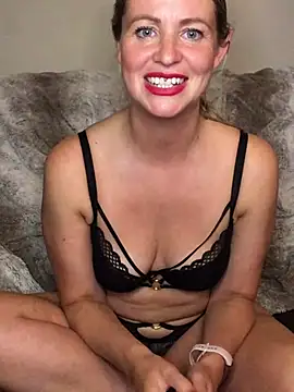 EnglishRosexxx nude pussy Live Sex Chat & Recorded Videos