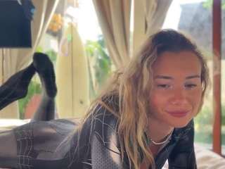 Lorythegoddess nude is waiting to chat with you live for FREE