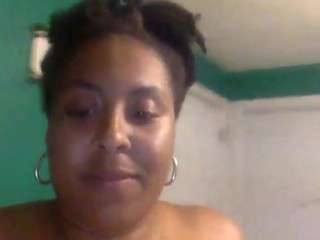 NaijaSimone nude is waiting to chat with you live for FREE