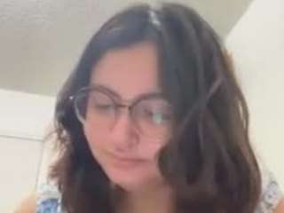 Lilamay420 nude is waiting to chat with you live for FREE