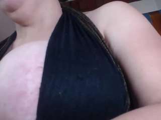 Sandy_naughty nude is waiting to chat with you live for FREE