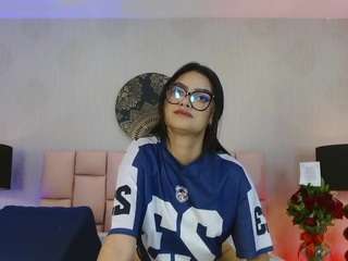 Sofia-Tanaka nude is waiting to chat with you live for FREE