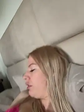 Chloemillerrxx nude pussy Live Sex Chat & Recorded Videos