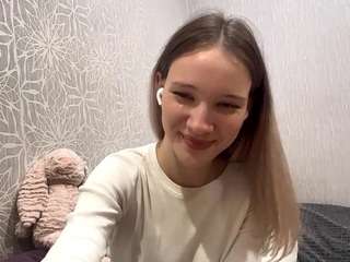 GlynisKloss nude is waiting to chat with you live for FREE