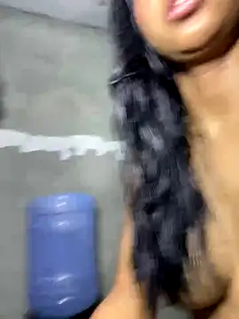 Milanyvero_ nude pussy Live Sex Chat & Recorded Videos