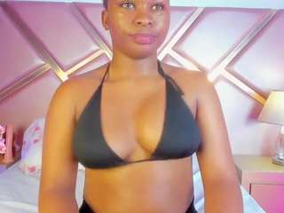 SophiieSinclair nude is waiting to chat with you live for FREE