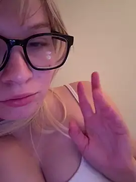 xoxokayy18 nude pussy Live Sex Chat & Recorded Videos
