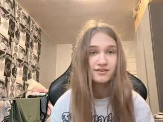 ElodieNielsen nude is waiting to chat with you live for FREE