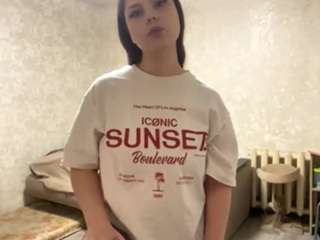 KITTY-SHY-777 nude is waiting to chat with you live for FREE