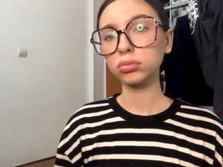 MajorieJarchow nude is waiting to chat with you live for FREE