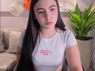 Scarlett-Smith-Tp nude is waiting to chat with you live for FREE