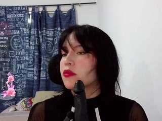 Aliciia23 nude is waiting to chat with you live for FREE