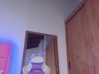 Babydollvides nude is waiting to chat with you live for FREE