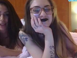 Bunnyamoreee nude is waiting to chat with you live for FREE