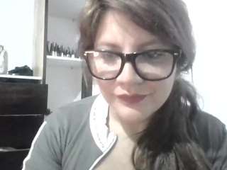 Isisflame nude is waiting to chat with you live for FREE