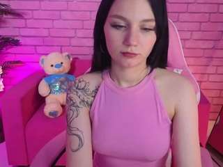 LeylaStarky nude is waiting to chat with you live for FREE
