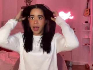 Lunaraxo nude is waiting to chat with you live for FREE