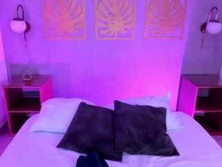 Majo-rose nude is waiting to chat with you live for FREE