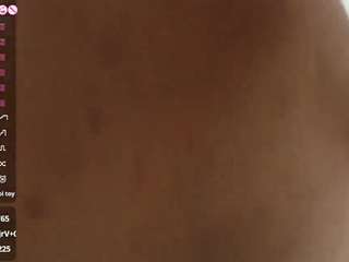 NahomyFox nude is waiting to chat with you live for FREE