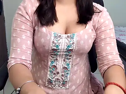 Vaani_09 nude pussy Live Sex Chat & Recorded Videos