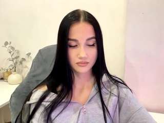 ValentinaPark nude is waiting to chat with you live for FREE